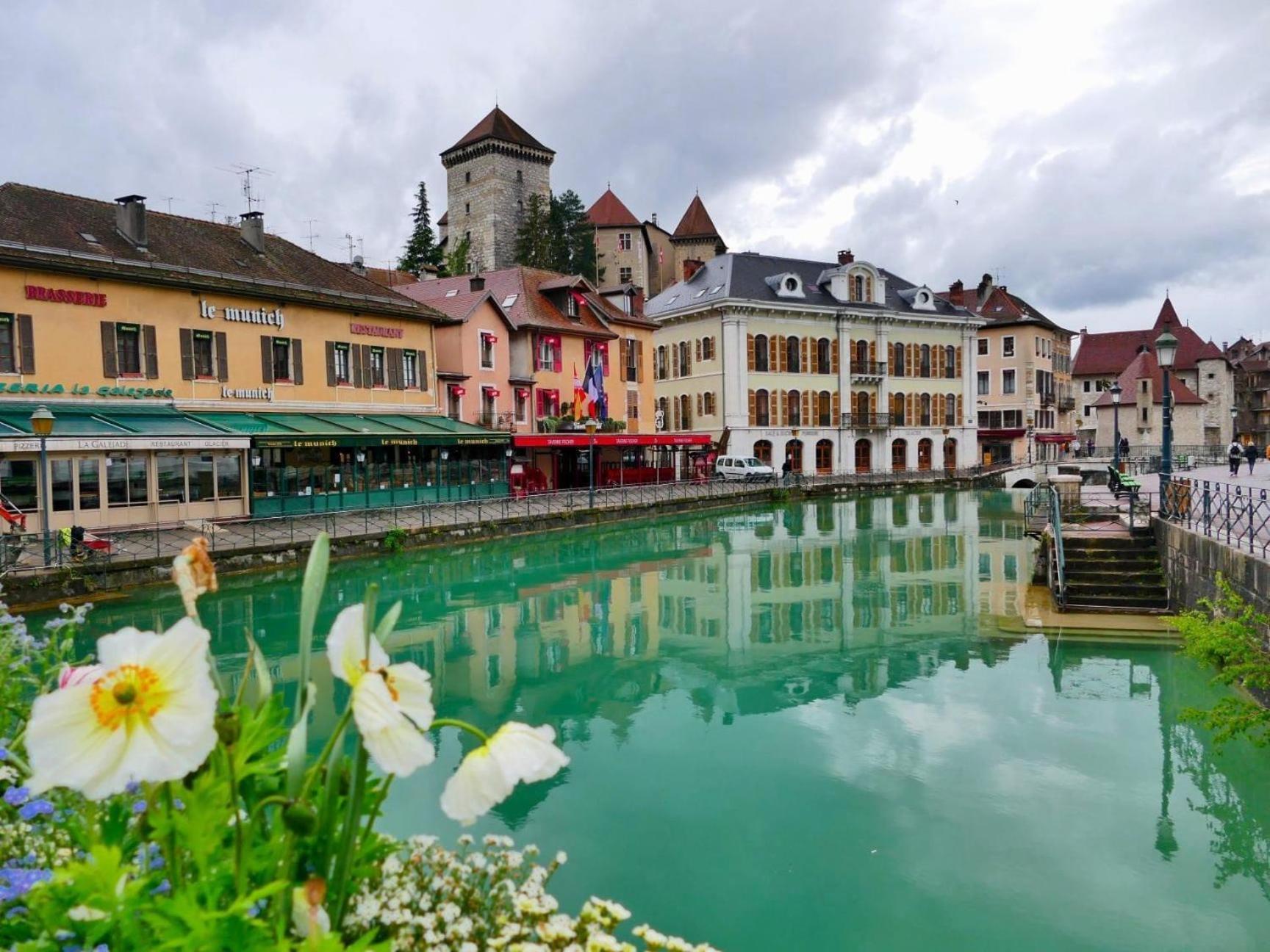 Refuge Centre Ville Avec Parking Annecy Exterior foto
